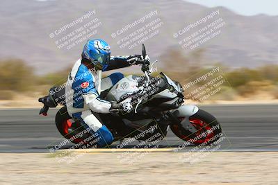 media/Apr-10-2022-SoCal Trackdays (Sun) [[f104b12566]]/Turn 3 Inside (1150am)/